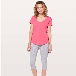 Lululemon love tee NWOT